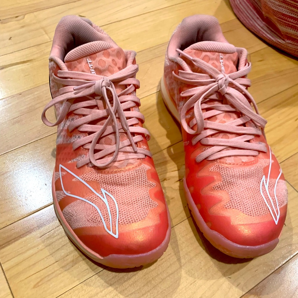Lining Badminton Shoes for women